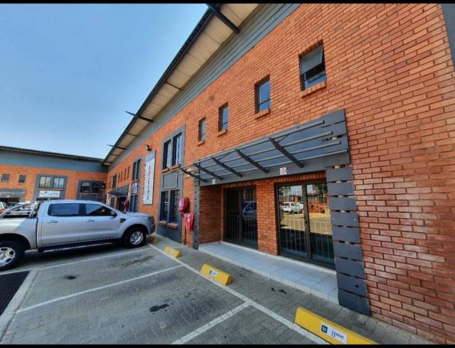 INDUSTRIAL PROPERTY TO RENT IN HENNOPSPARK